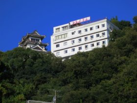 尾道城とビュウホテル