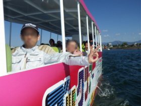 琵琶湖に浮かんでます