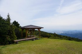 頂上東屋