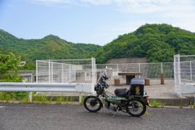 千足ダム