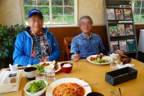 みんなで食べます