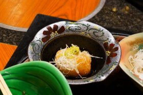 料理が続いて…