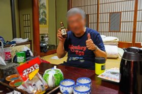さらに飲んでます