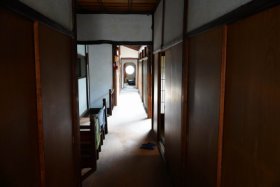 山根旅館