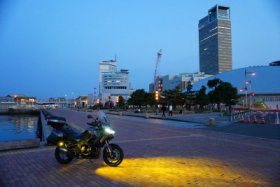 高松港です