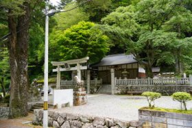 杉王神社
