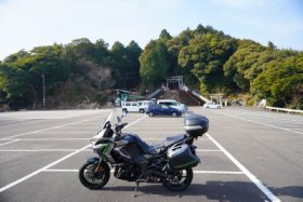 津乃峰神社駐車場