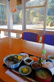 バイクを見ながら…