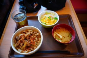 毎度のパターン